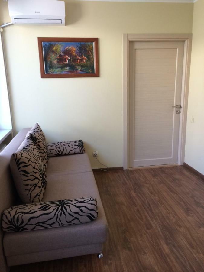 Room In The Guest House Odessa Buitenkant foto